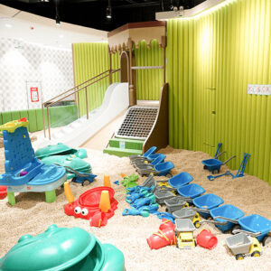 US: More than just a playground, it's an “artistic space for family fun” for urban families US High-End Indoor Family Playground Design